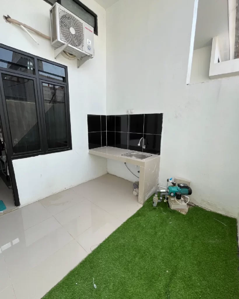 Dijual rumah dekat LRT