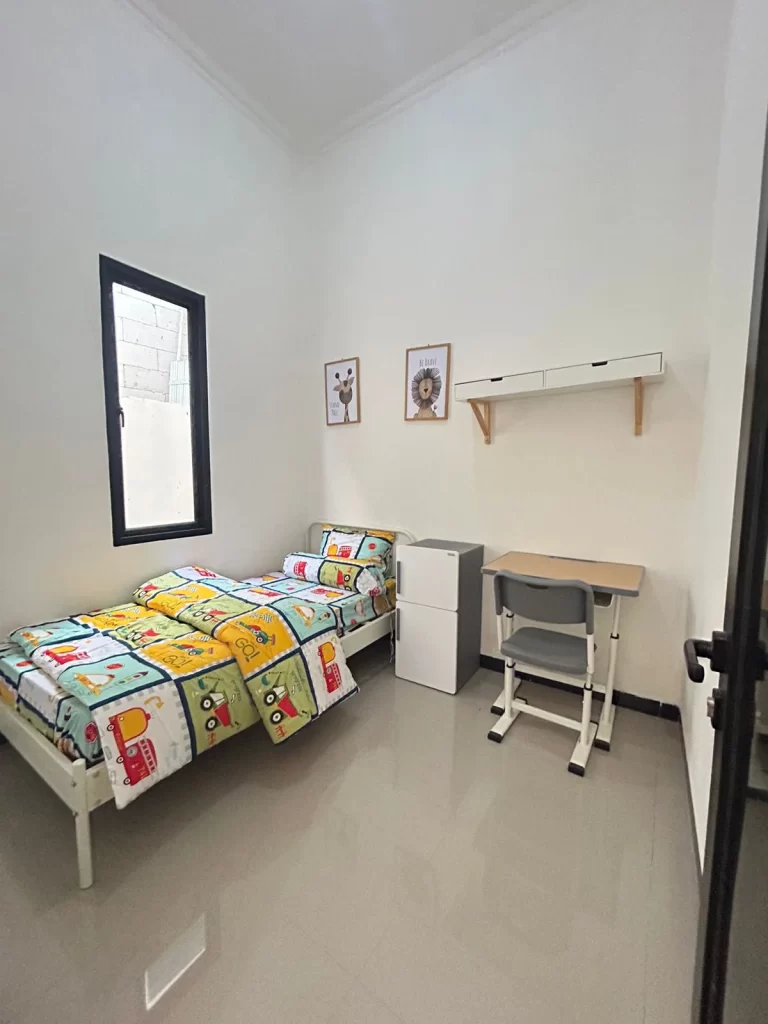 Rumah dekat stasiun Tambun